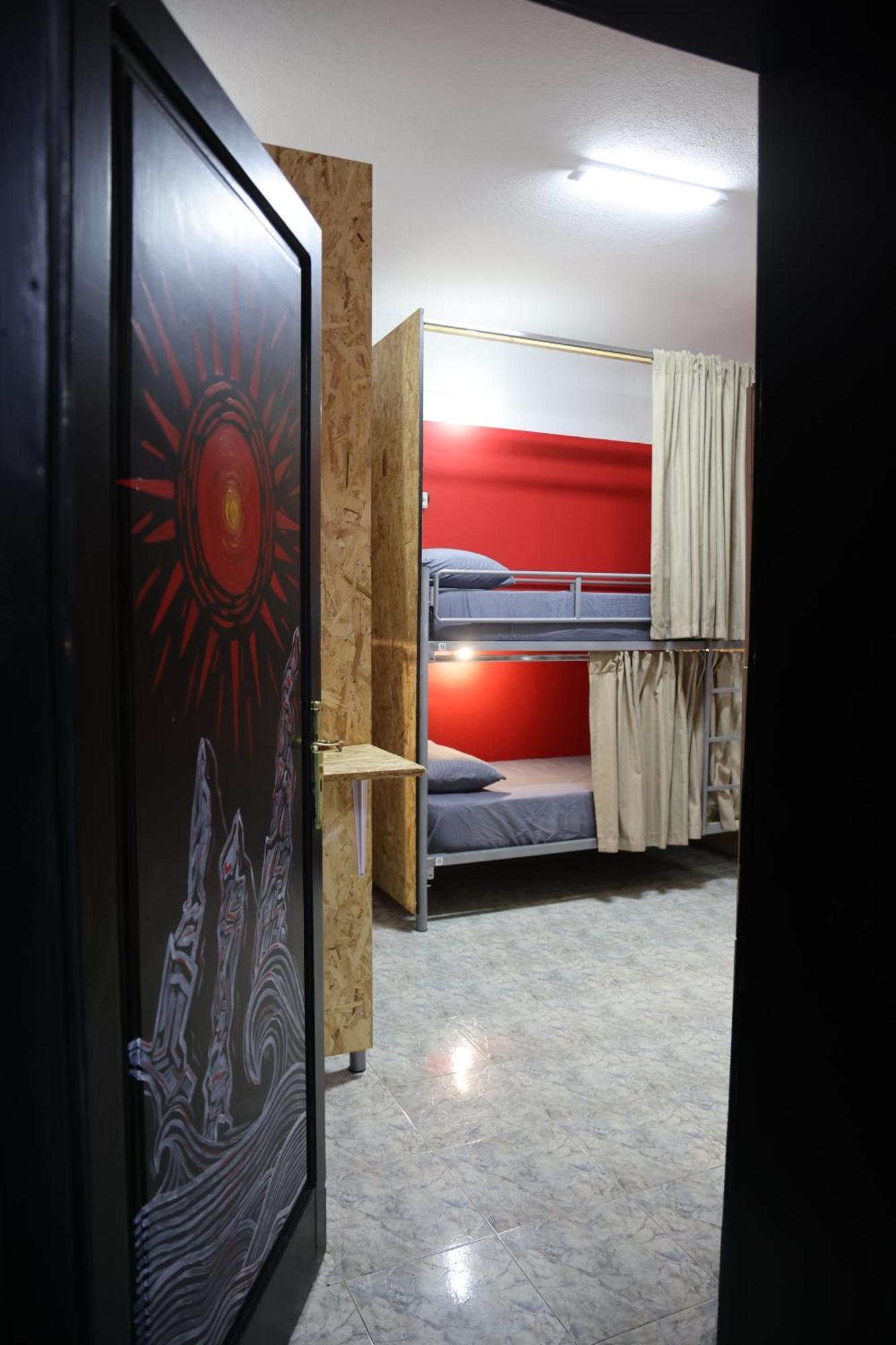 Shkodra Hostel & Day Tours Экстерьер фото